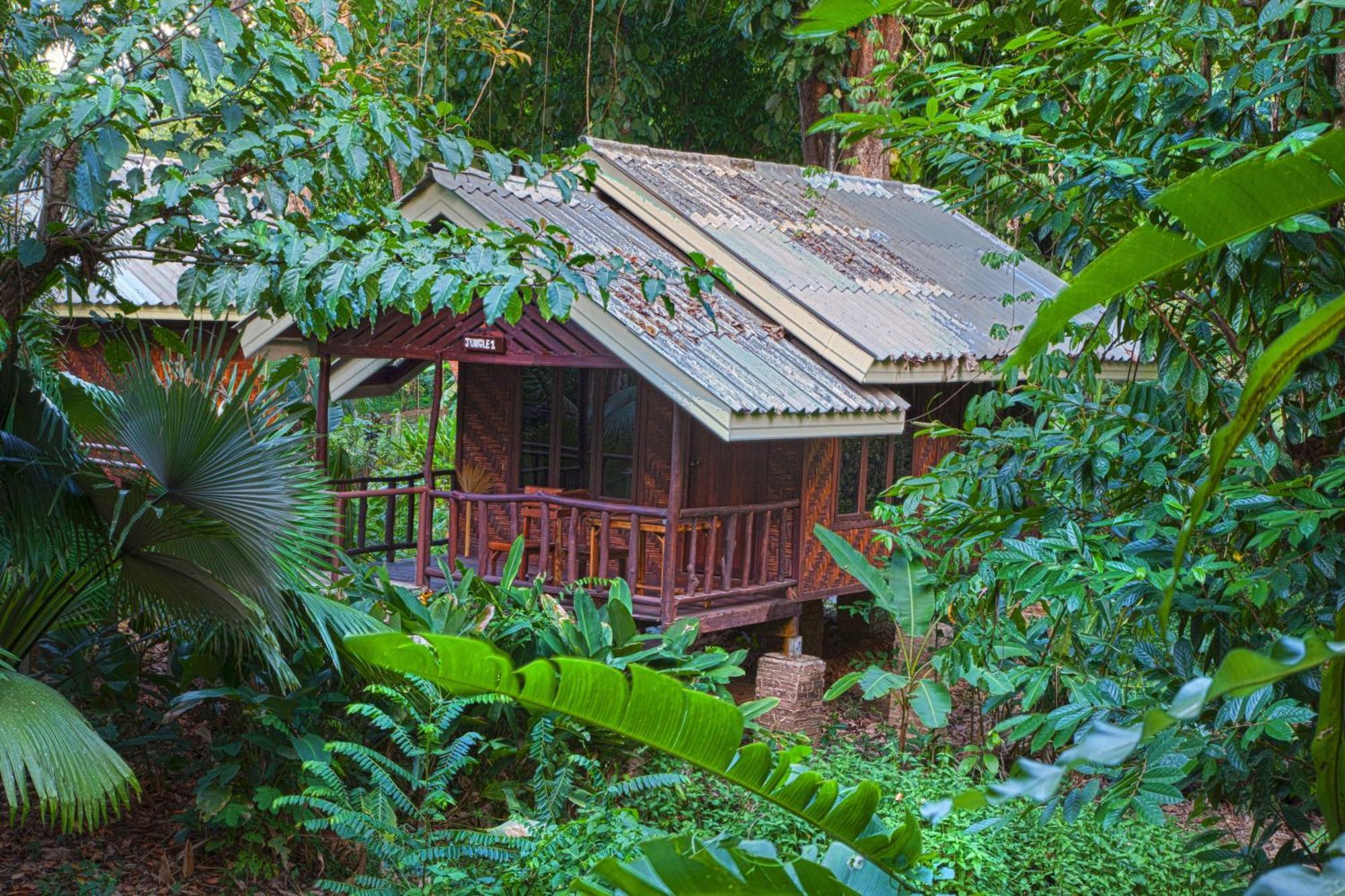Khao Sok Riverside Cottages Khao Sok National Park الغرفة الصورة